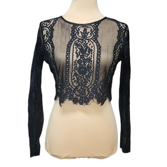 Sexy Sheer Lace Croptop - Picture 4 of 6